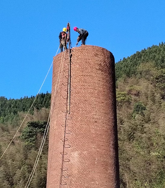 煙囪拆除:專業團隊,技術高超,保障安全